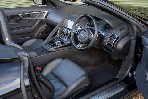 Jaguar F-Type V8 R - Large 10