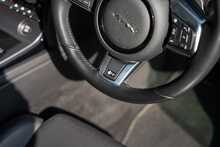 Jaguar F-Type V8 R - U810
