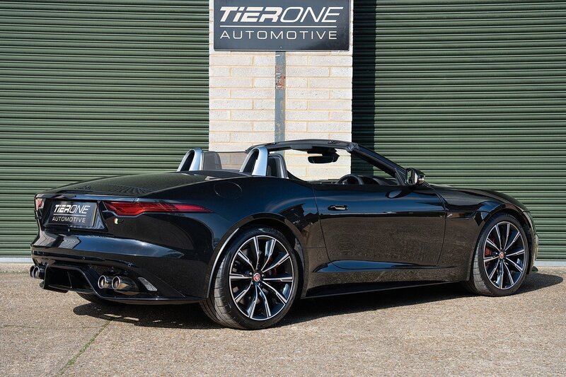 Jaguar F-Type V8 R - Large 36