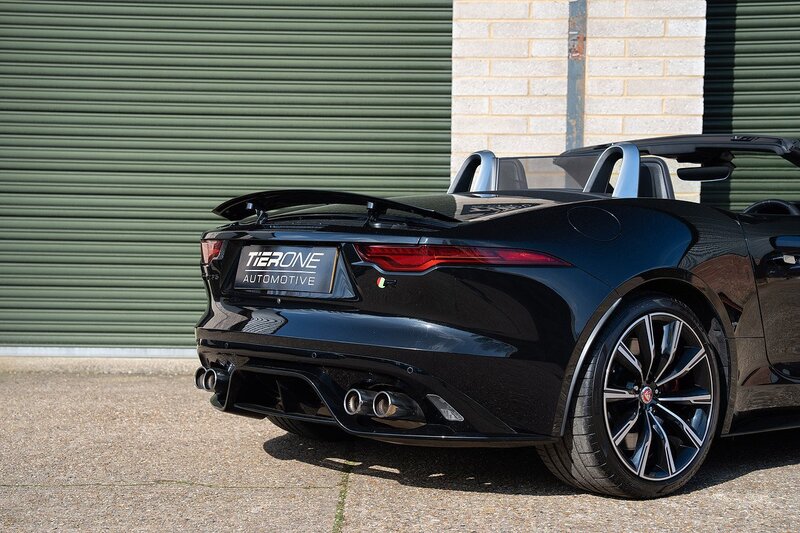 Jaguar F-Type V8 R - Large 35