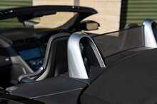 Jaguar F-Type V8 R - U810