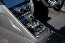 Jaguar F-Type V8 R - U810