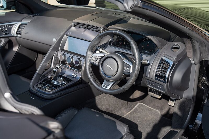 Jaguar F-Type V8 R - Large 28