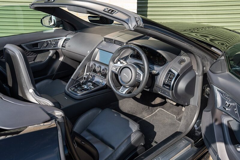 Jaguar F-Type V8 R - Large 10