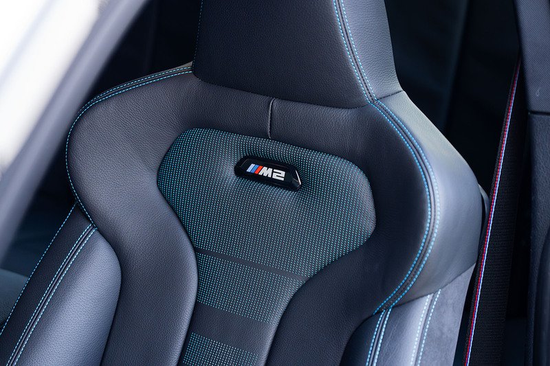 BMW M2 BiTurbo Competition - Large 15