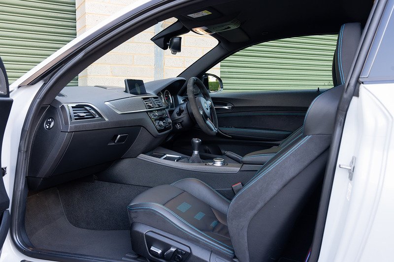 BMW M2 BiTurbo Competition - Large 3