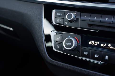 BMW M2 BiTurbo Competition - Large 34