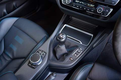 BMW M2 BiTurbo Competition - Large 53