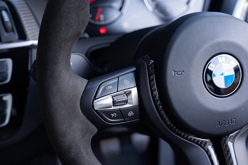 BMW M2 BiTurbo Competition - Large 35