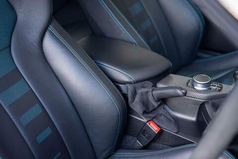 BMW M2 BiTurbo Competition - Large 31