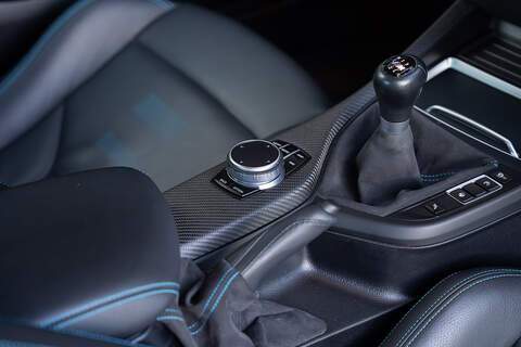BMW M2 BiTurbo Competition - Large 13