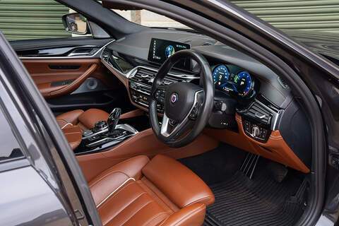 BMW Alpina D5 - Large 10