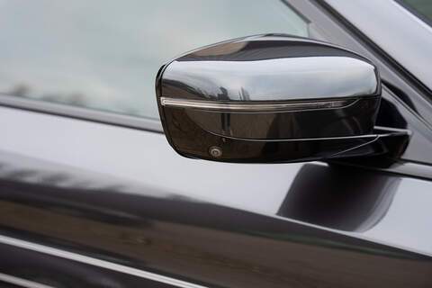 BMW Alpina D5 - Large 66