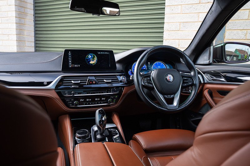 BMW Alpina D5 - Large 4