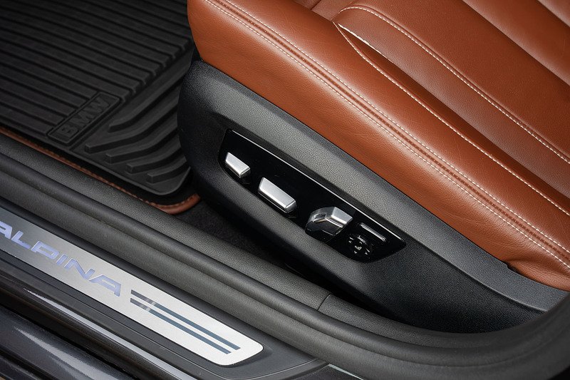 BMW Alpina D5 - Large 44