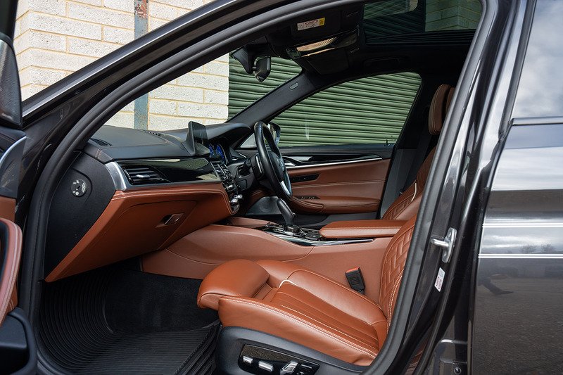 BMW Alpina D5 - Large 3