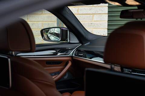 BMW Alpina D5 - Large 39