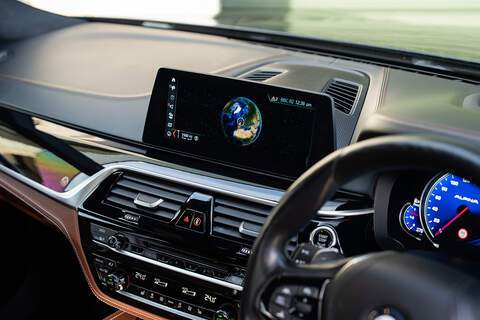 BMW Alpina D5 - Large 57