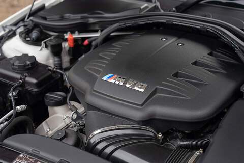 BMW M3 iV8 Competition - Large 57