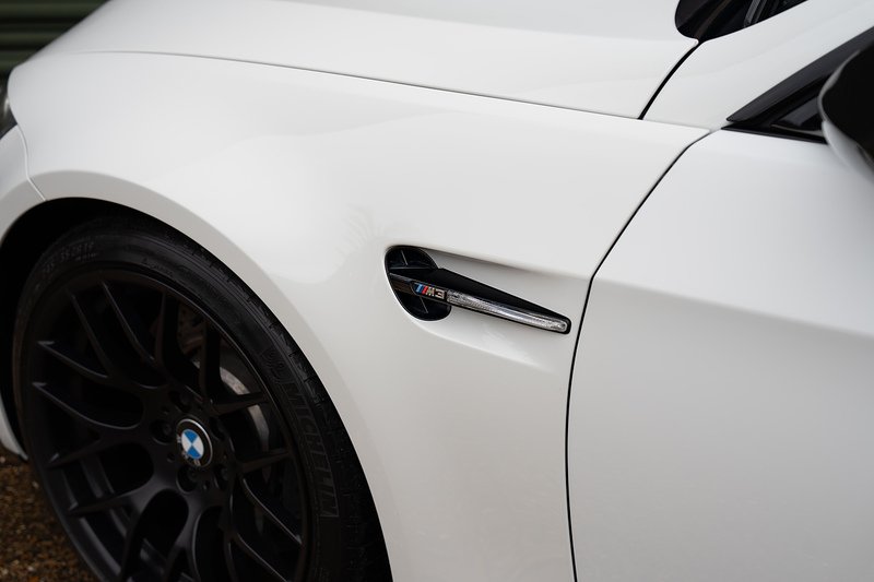 BMW M3 iV8 Competition - Large 26