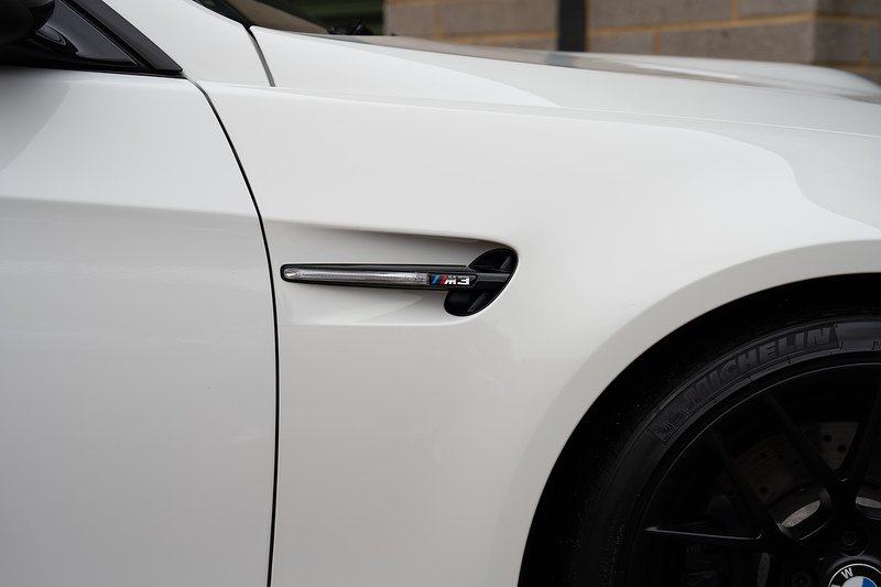 BMW M3 iV8 Competition - Large 39