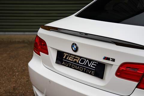 BMW M3 iV8 Competition - Large 23