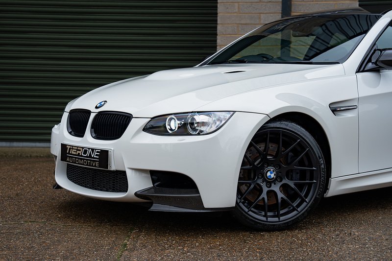 BMW M3 iV8 Competition - Large 37