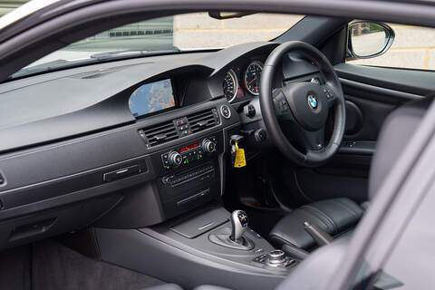 BMW M3 iV8 Competition - Large 11