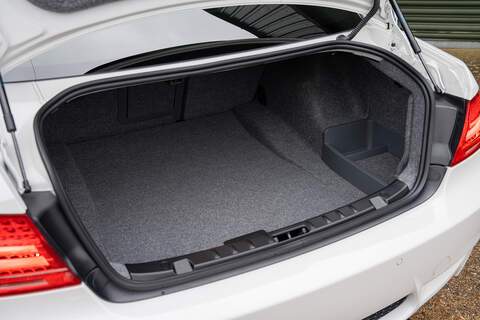 BMW M3 iV8 Competition - Large 56