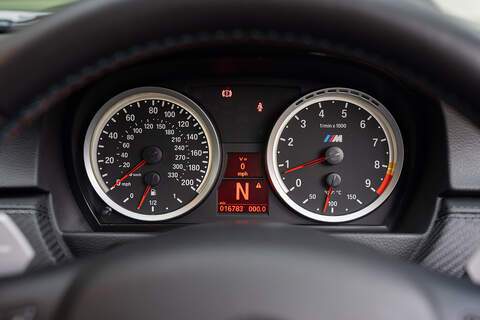 BMW M3 iV8 Competition - Large 29