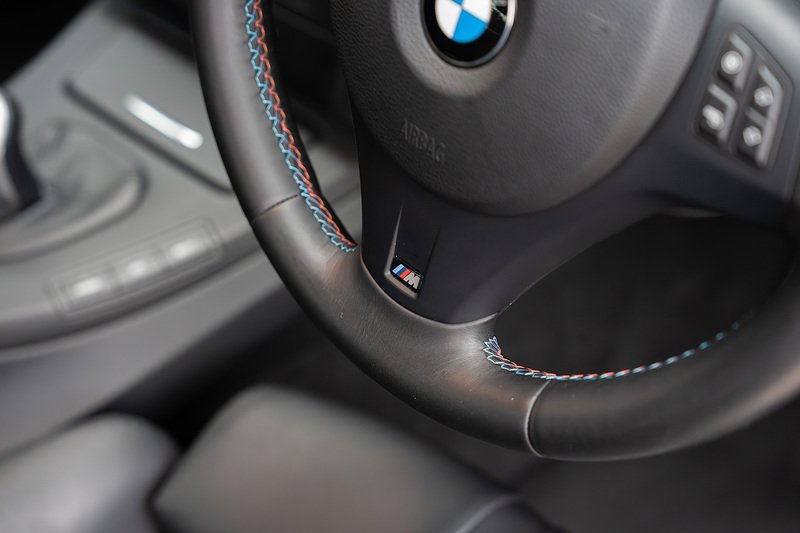 BMW M3 iV8 Competition - Large 34