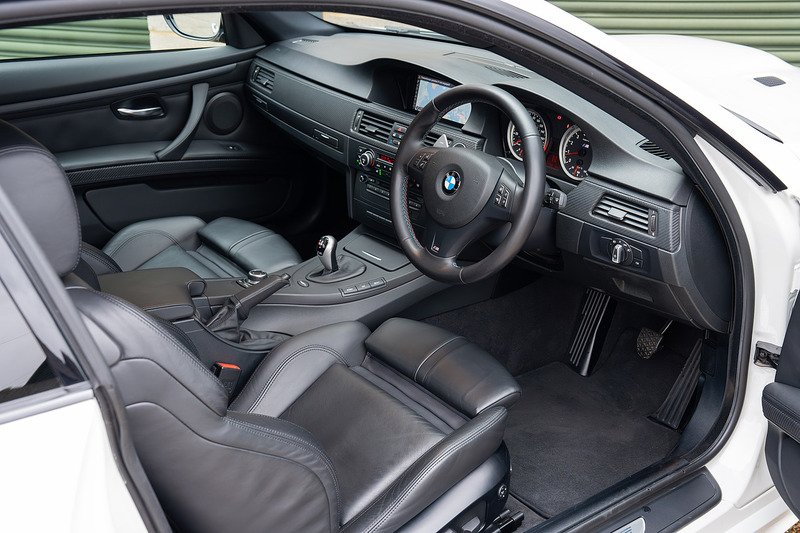 BMW M3 iV8 Competition - Large 10