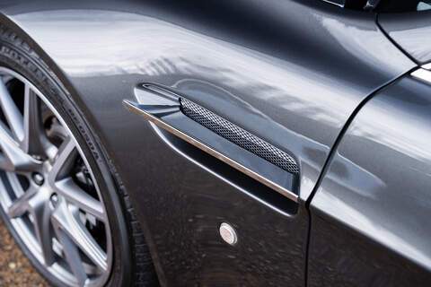 Aston Martin Vantage V8 - Large 17