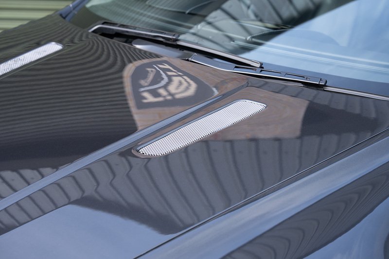 Aston Martin Vantage V8 - Large 20