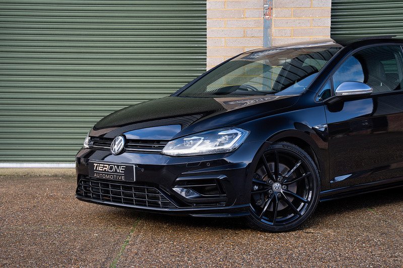 Volkswagen Golf R - Large 28