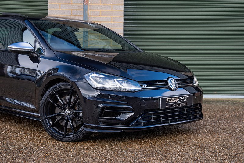 Volkswagen Golf R - Large 33