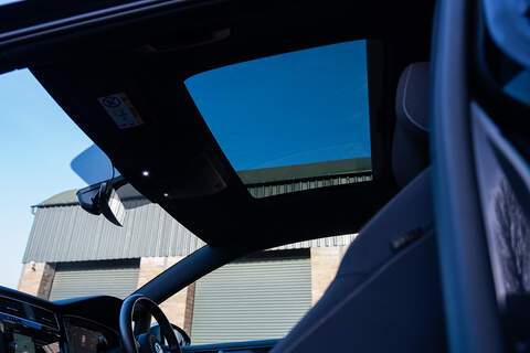 Volkswagen Golf R - Large 15