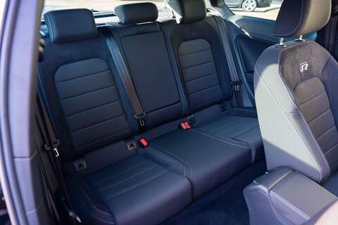 Volkswagen Golf R - Large 17