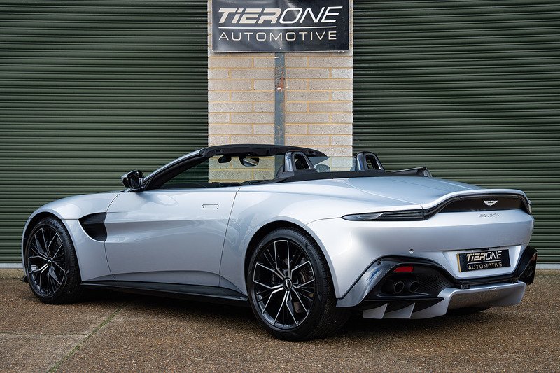 Aston Martin Vantage V8 - Large 46