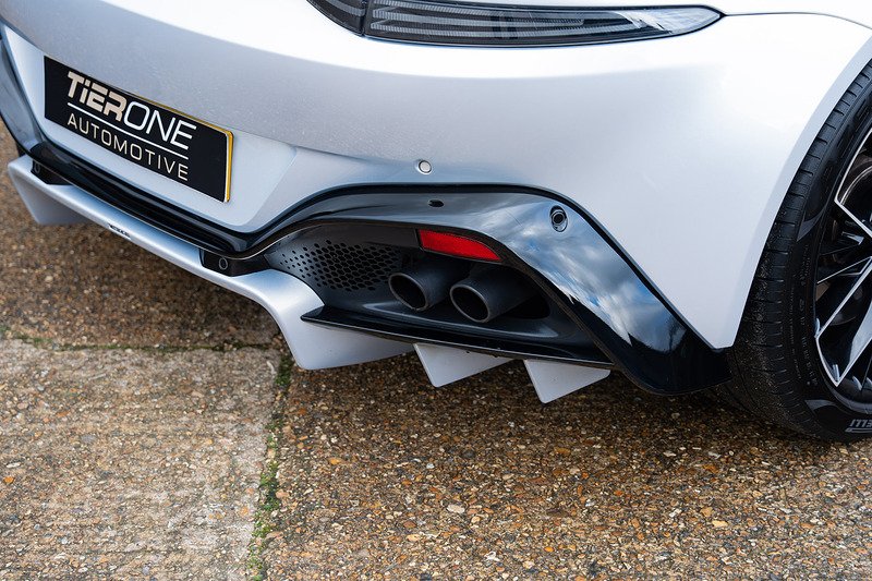 Aston Martin Vantage V8 - Large 23