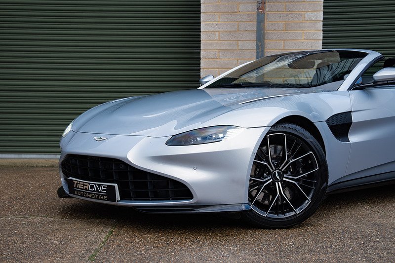 Aston Martin Vantage V8 - Large 21