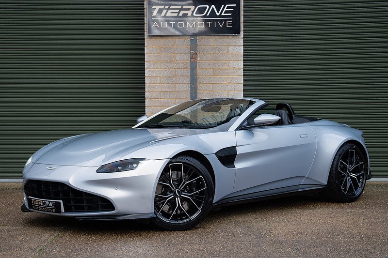 Aston Martin Vantage V8