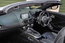 Aston Martin Vantage V8 - U819