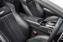 Aston Martin Vantage V8 - U819