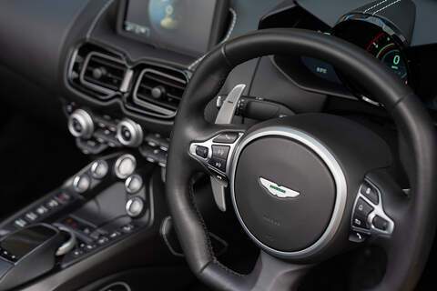 Aston Martin Vantage V8 - Large 32