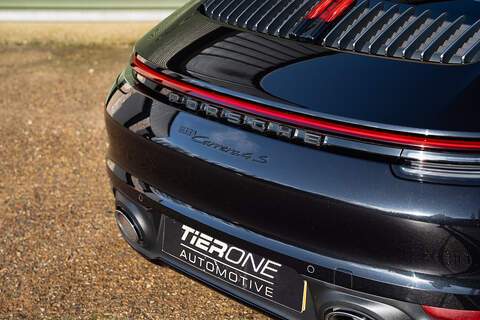 Porsche 911 T 992 Carrera 4S - Large 25