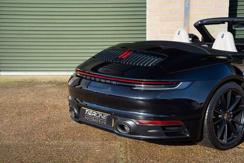 Porsche 911 T 992 Carrera 4S - Large 23