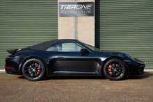 Porsche 911 T 992 Carrera 4S - U822