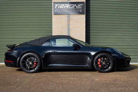 Porsche 911 T 992 Carrera 4S - Large 9