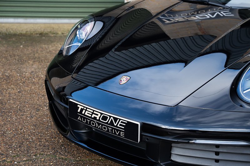 Porsche 911 T 992 Carrera 4S - Large 45